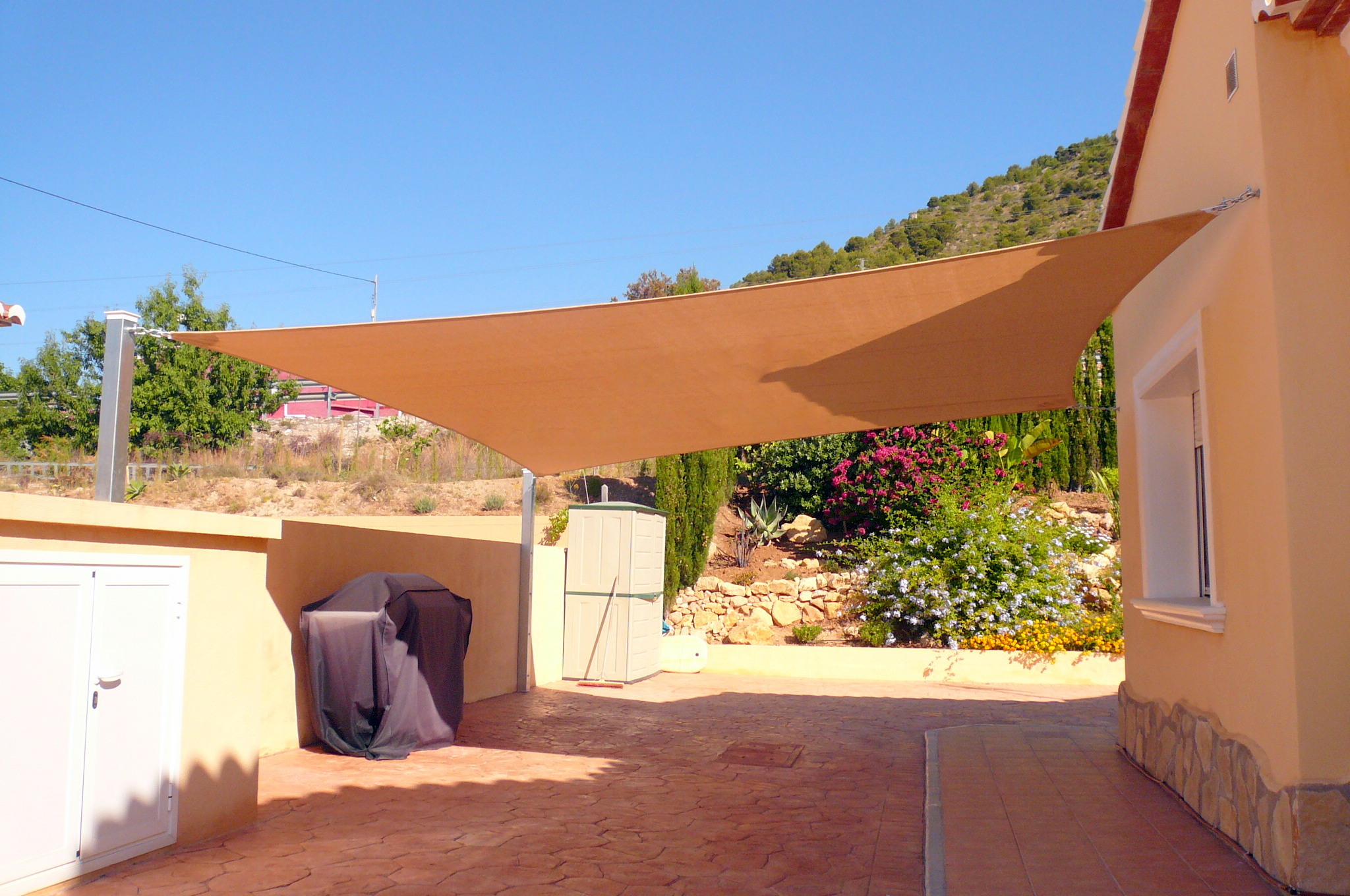 Shade Sail Installation with 3D Design
